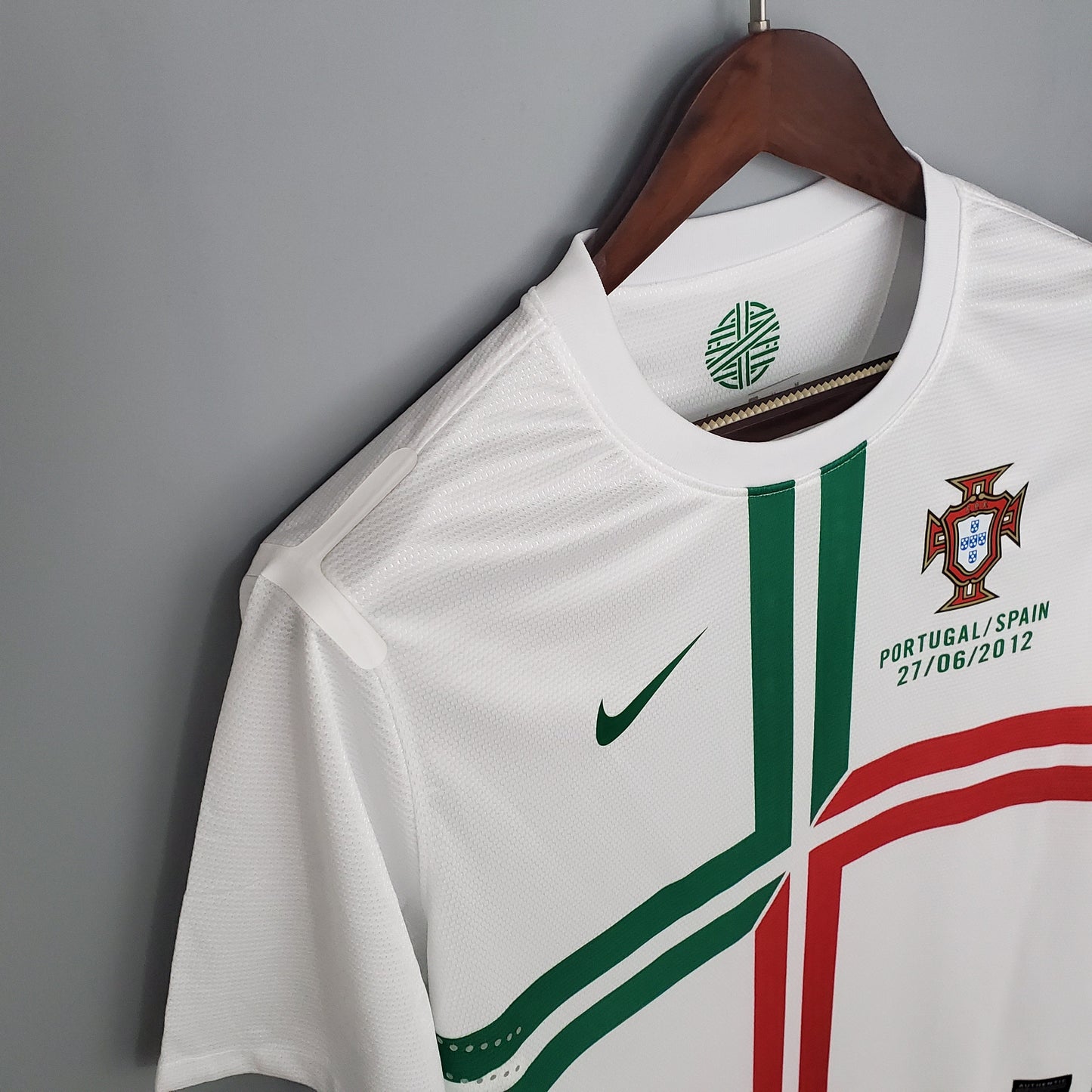 PORTUGAL RETRO AWAYJERSEY  2012