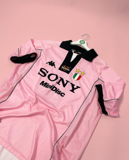 Juventus Retro Away Pink Jersey 1997-1998